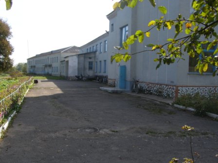 Нове приміщення школи